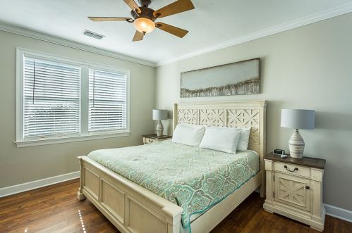 709 Gulf Beach Dr, Saint George Island FL  32328-2914 exterior