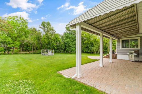 6 Orchard Dr, Flemington NJ  08822-1527 exterior