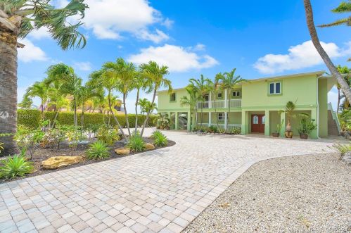 634 Island Dr, Key Largo, FL 33037-4808