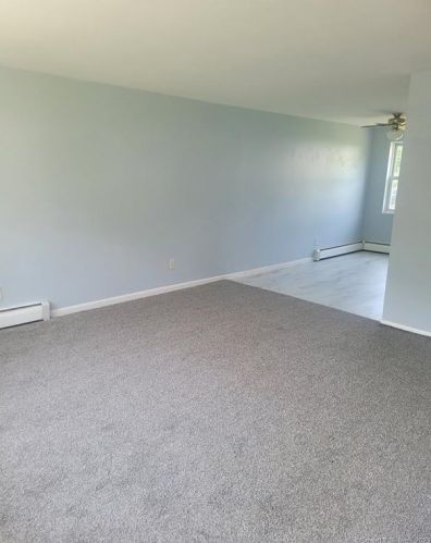 583 Hartford Rd, Manchester, CT 06040-4862