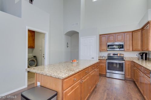 1426 Clark Dr, Gilbert AZ 85297-5273 exterior