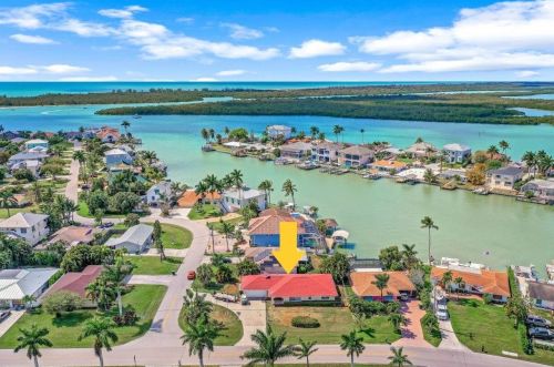 101 Jamaica Dr, Naples, FL 34113-4007