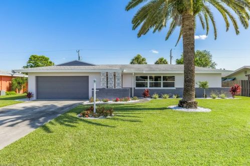 1419 43rd Ter, Cape Coral, FL 33904-7345
