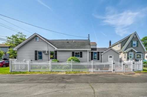 22 West Blvd, East Rockaway NY  11518-2518 exterior