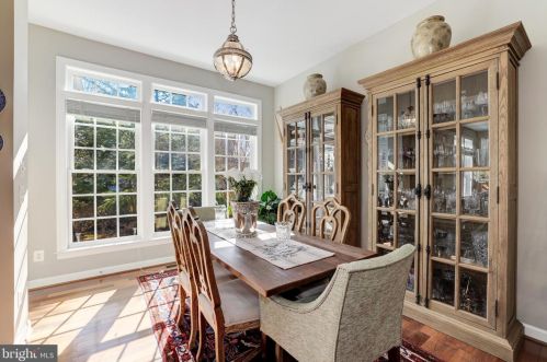 19376 Ml Dm Pl, Leesburg VA 20176-1637 exterior