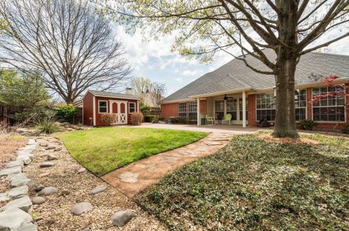 3320 Cooper Br, Denton TX  76209-7906 exterior