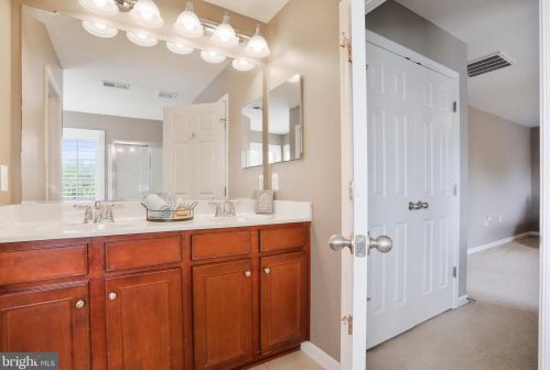 214 Union Ridge Dr, Charles Town WV  25414-4950 exterior