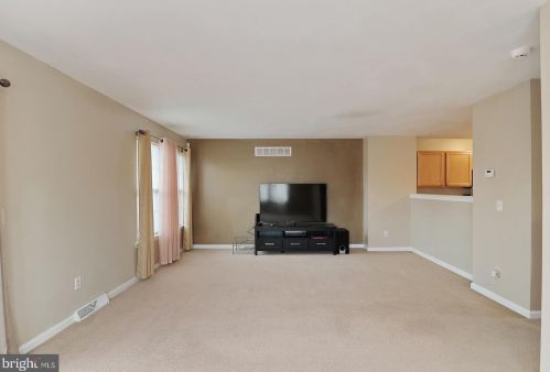 28 Quillen St, Dover DE  19904-5686 exterior
