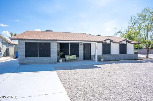 3345 Farmdale Ave, Mesa, AZ 85204-5636