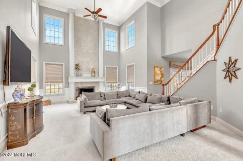 3 Equinox Ln, East Freehold NJ  07728-8652 exterior