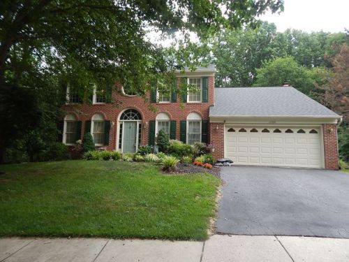 13700 Heatherstone Dr, Bowie, MD 20720-4846