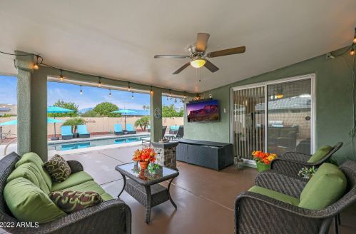 10850 Brookside Dr, Sun City AZ 85351-1013 exterior