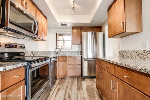 6651 Campbell Ave, Tucson AZ  85718-1347 exterior