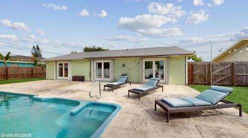 2901 46th St, Naples FL  34116-8245 exterior