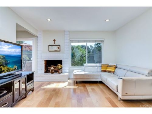 11702 Gloria Ct, Lakewood, CA 90715-1015