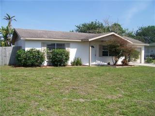 2807 Vinson Ave, Sarasota, FL 34232-5249