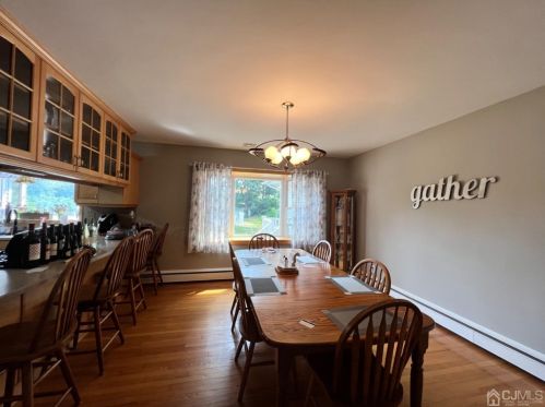 966 Old Bridge Tpke, East Brunswick NJ  08816-3848 exterior