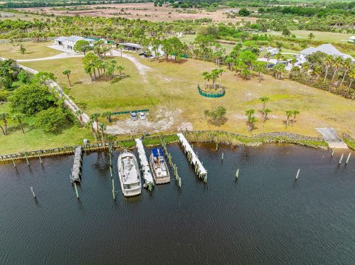 10275 Green Ridge Ln, Palm City, FL 34990-5025