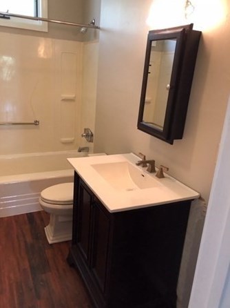 4 Maxwell Ct, Worcester MA  01607-1016 exterior