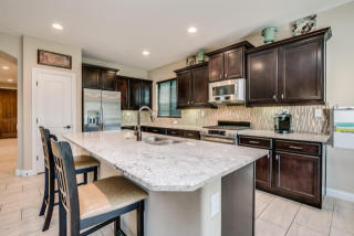 3755 Zachary Dr, Phoenix, AZ 85050-8390