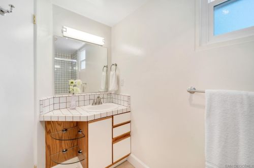 914 Agate St, San Diego CA 92109-1118 exterior