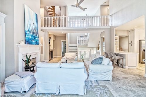 466 Sea Oats Dr, Sanibel FL  33957-5413 exterior