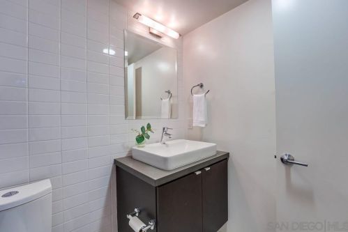 311 Upas St, San Diego CA 92103-5131 exterior