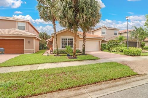 1619 Triangle Palm Ter, Naples, FL 34119-3395