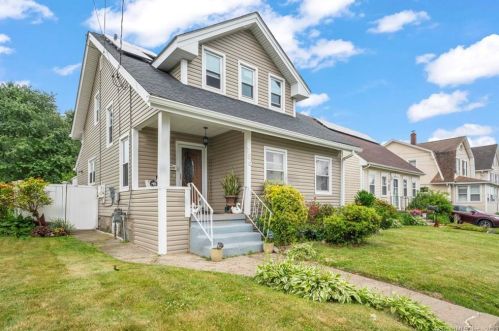 186 Soundview Ave, Stratford, CT 06615-5661