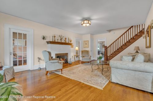 721 Grassmere Ave, Tinton Falls, NJ 07712-4332