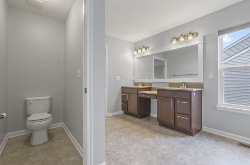 7818 Narrow Leaf Ct, Blacklick OH  43004-6047 exterior