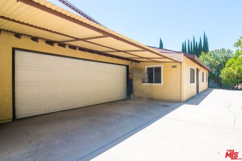16038 Hartland St, Van Nuys CA 91406-4520 exterior