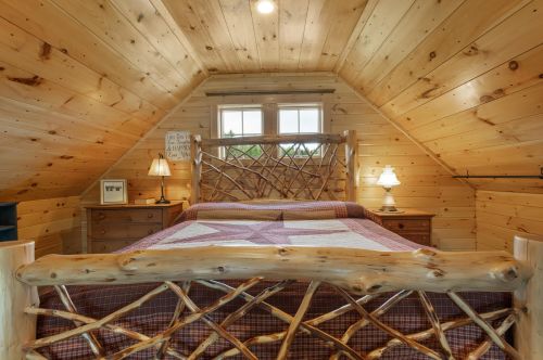 127 Bennett Hl Rd, Columbia NH  03576-3308 exterior