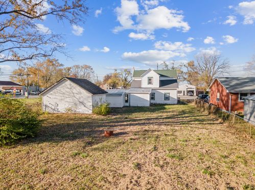 8990 National Rd, Brookville OH  45309-9660 exterior