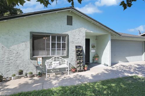 420 Scarlet Oak Dr, Gridley, CA 95948-3218