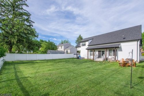 17 George St, Parsippany NJ  07834-1316 exterior