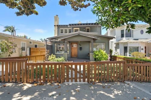 105 Juanita Ave, Redondo Beach, CA 90277-3208