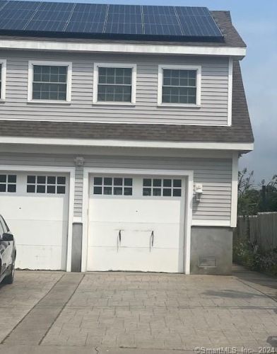 31 Maddox Ave, Milford, CT 06460-6226