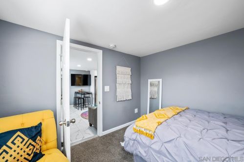 4762 Castle Ave, San Diego CA  92105-2913 exterior