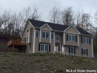 32 Luelann Dr, Marlborough, NY 12542-5613