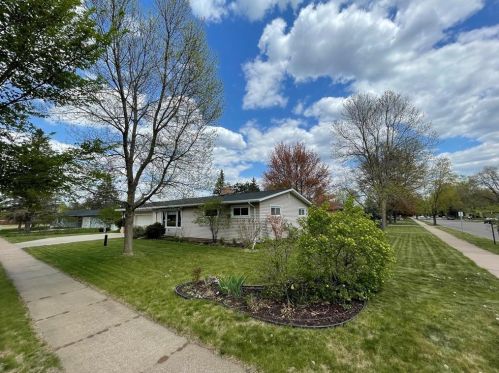 2415 Agnes St, Eau Claire, WI 54701-6602