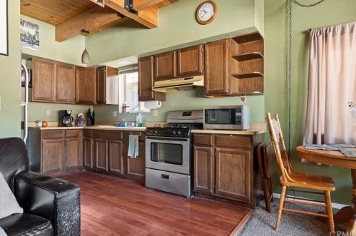 824 A Ln, Big Bear City CA  92314-9303 exterior