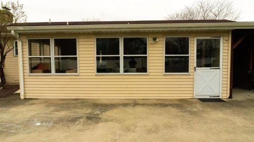 5142 Shawnee Blvd, Schnecksville PA  18078-2609 exterior