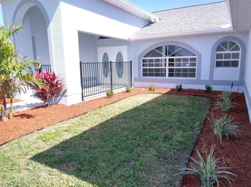 413 17th Pl, Cape Coral FL  33909-2205 exterior