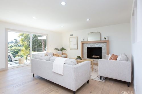 2348 Sunnyside Rdg Rd, Rancho Palos Verdes CA  90275-5216 exterior