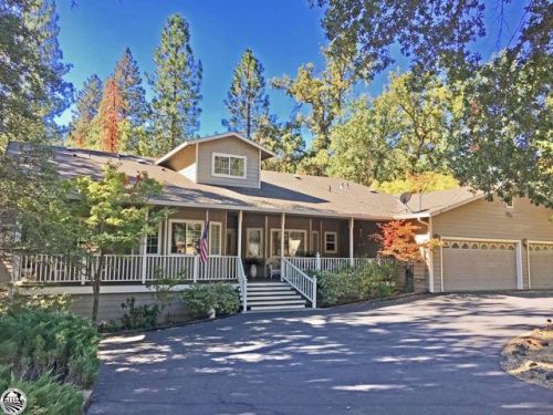 19519 Pleasantview Dr, Groveland, CA 95321-9330