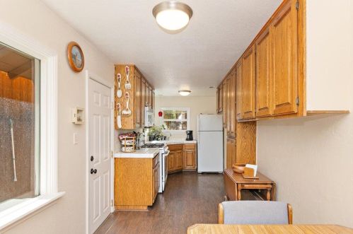 802 Big Bear Blvd, Big Bear City CA  92314-9669 exterior