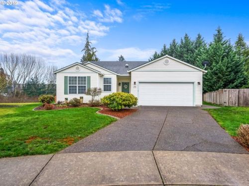 316 Quail Run Cir, Woodburn, OR 97071-7652