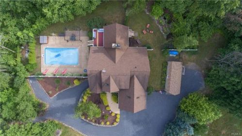 36 Seaman Rd, Circleville, NY 10919-3103