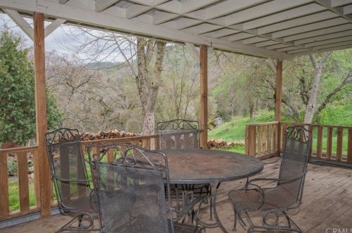 46468 Chuckwagon Rd, Orange Cove CA  93675-9612 exterior